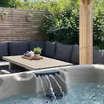 Hébergement de vacances Teapot In Ennerdale - Hot Tub Pizza Oven Log Burner *