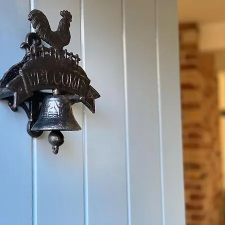 Teapot In Ennerdale - Hot Tub Pizza Oven Log Burner *