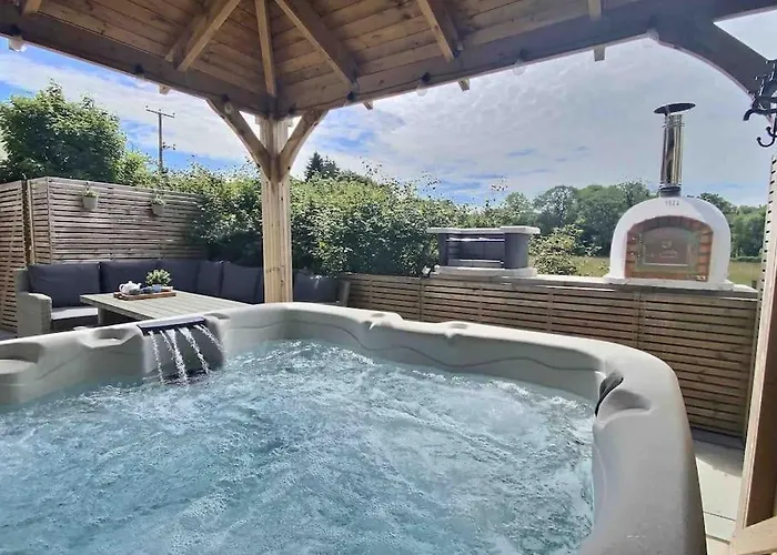 Teapot In Ennerdale - Hot Tub Pizza Oven Log Burner Cleator